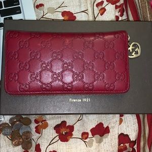 Authentic Gucci wallet
